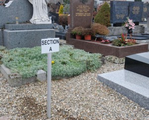 Panneau d’orientation section cimetière + poteau